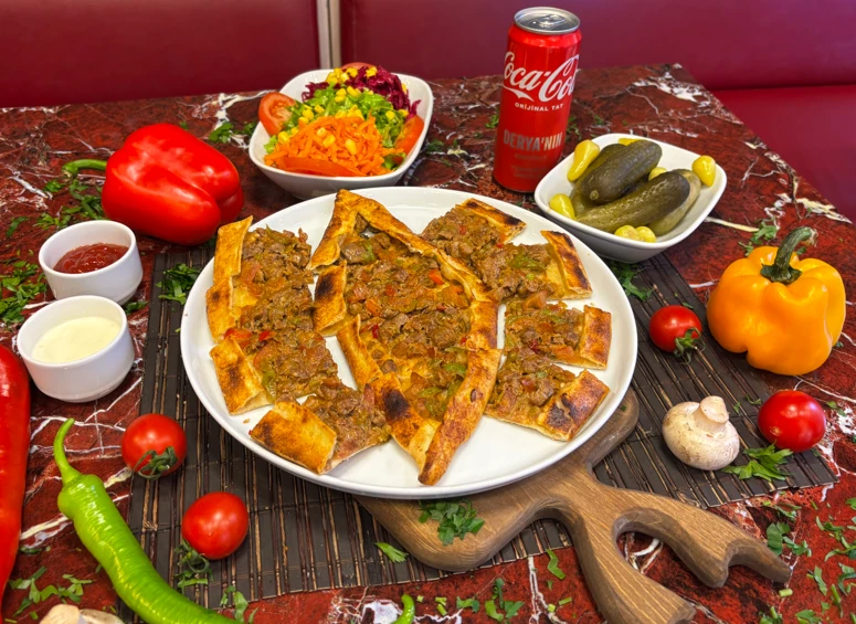Kuşbaşılı Pide