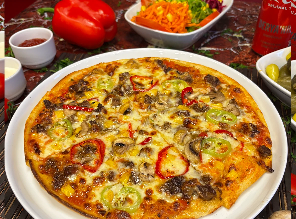   Kavurmalı Pizza 